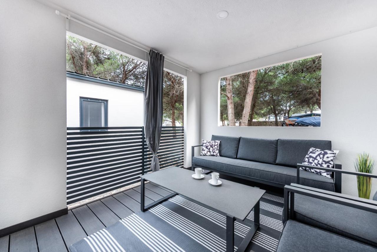 Luxury Mobile Home Pretty Green - Premium - Oaza Mira Resort -50 M From The Beach Драге Екстер'єр фото